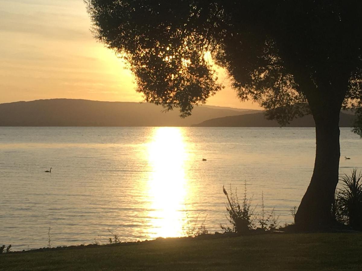 روتوروا Tranquility Lakefront المظهر الخارجي الصورة