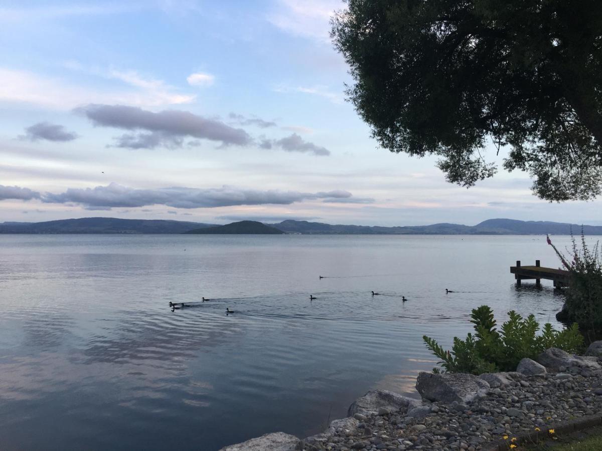 روتوروا Tranquility Lakefront المظهر الخارجي الصورة